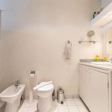 Chapelle 2 - Kp - Great F2 Perfect For 4 Guests - Lively Area Apartment *