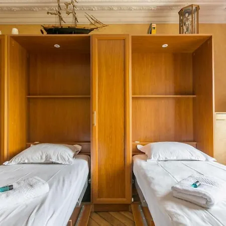 Appartamento Chapelle 2 - Kp - Great F2 Perfect For 4 Guests - Lively Area