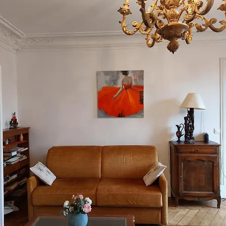 Chapelle 2 - Kp - Great F2 Perfect For 4 Guests - Lively Area Appartamento