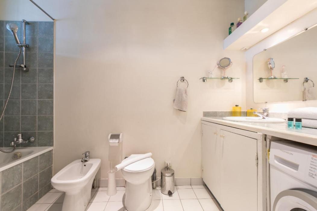 Chapelle 2 - Kp - Great F2 Perfect For 4 Guests - Lively Area Apartment *