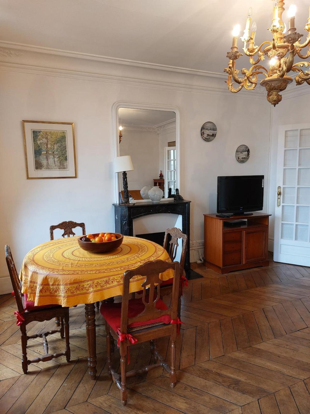 Chapelle 2 - Ci - Great F2 Perfect For 4 Guests - Lively Area * Paris